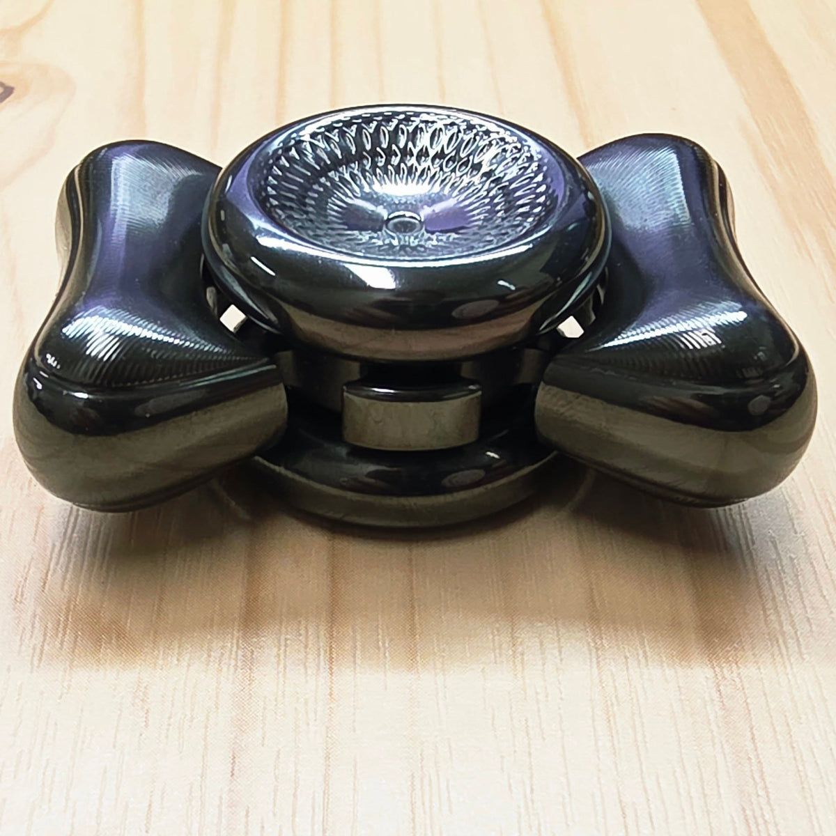 J&L EDC Navillera Zirconium spinner low front view