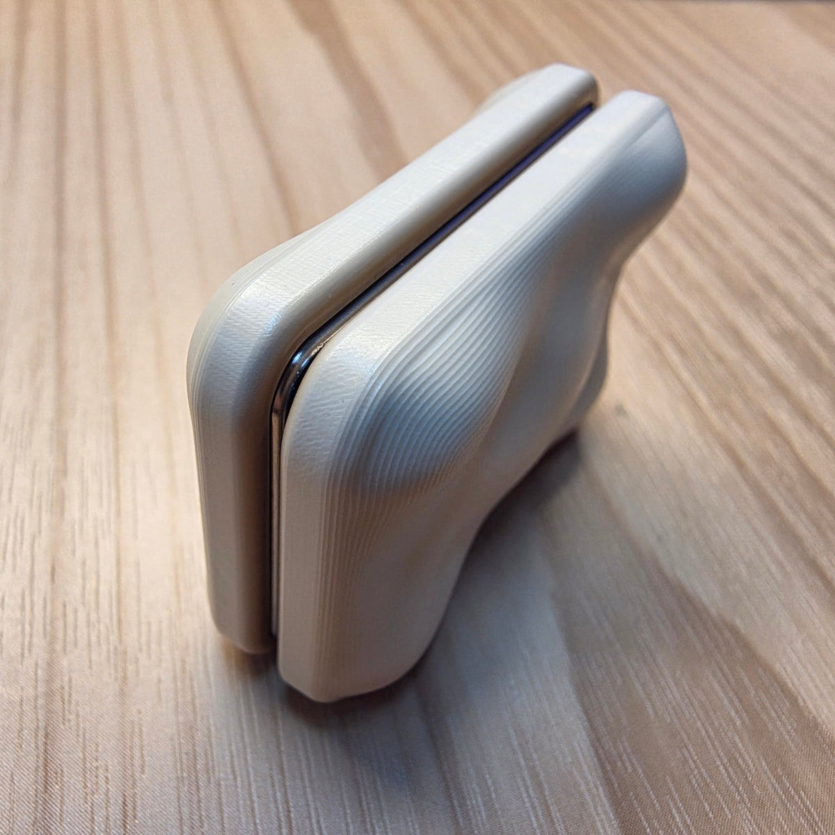 J&L EDC PEEK NEMO slider close side view